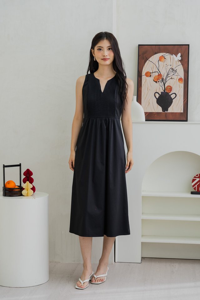 Priselle Pintuck V-neck Midi Dress In Black