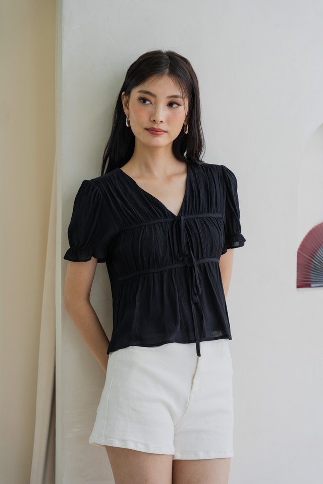 Tenacity Textured Ribbon Top In Black