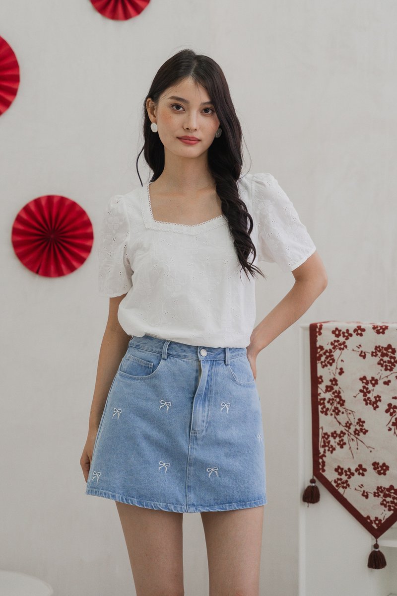 Caitlin Crochet Eyelet Top In White (XS)