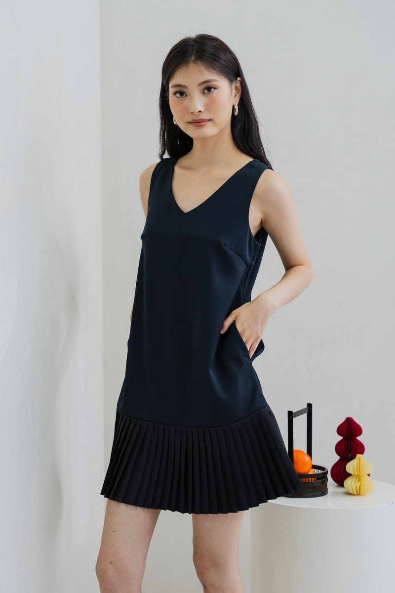 Heather Pleat Hem Dress In Navy (XS)