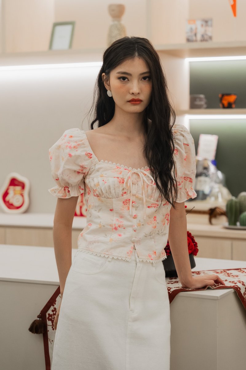 Reanne Ribbon Crochet Pleated Top In Cream (XS)