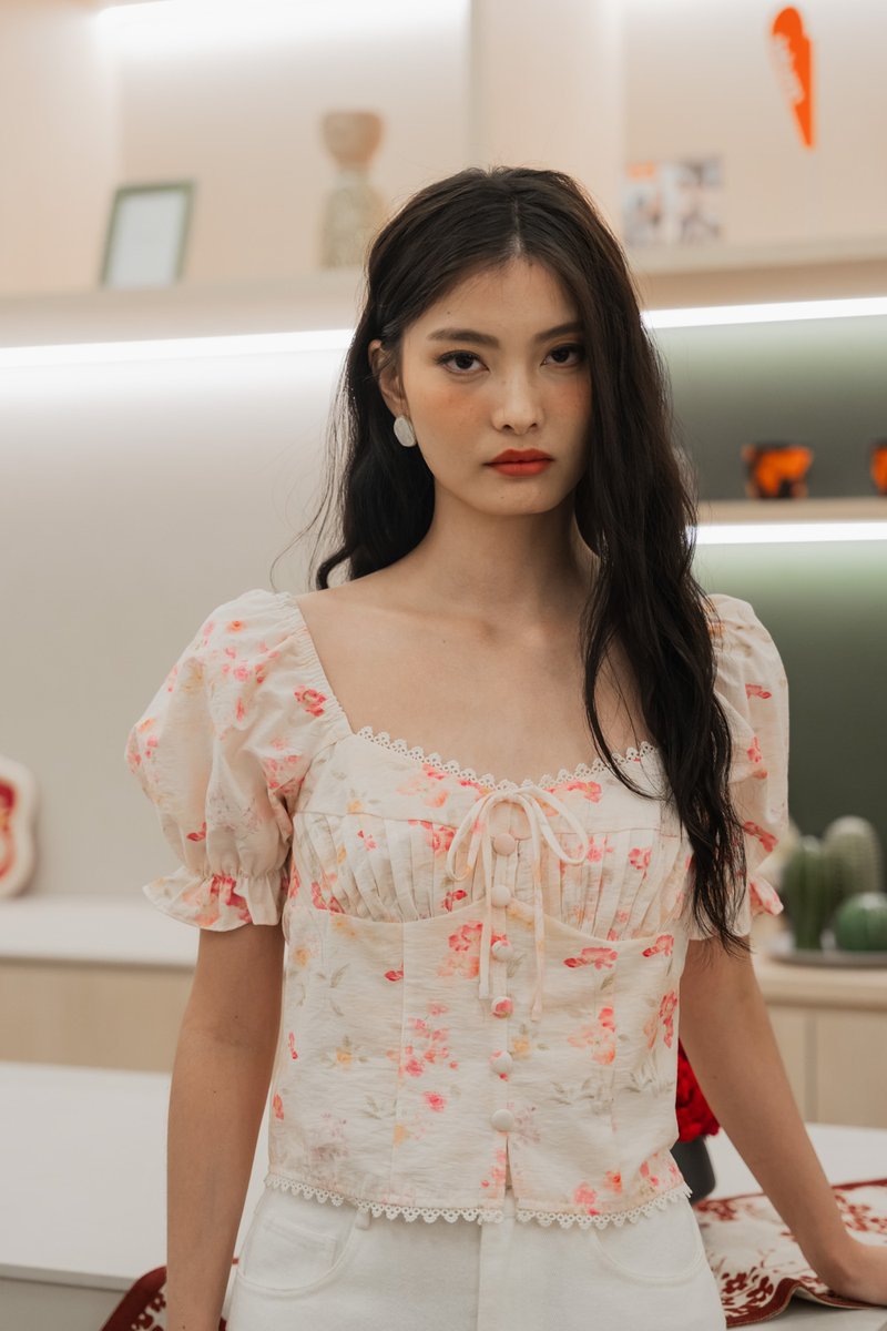 Reanne Ribbon Crochet Pleated Top In Cream (XS)