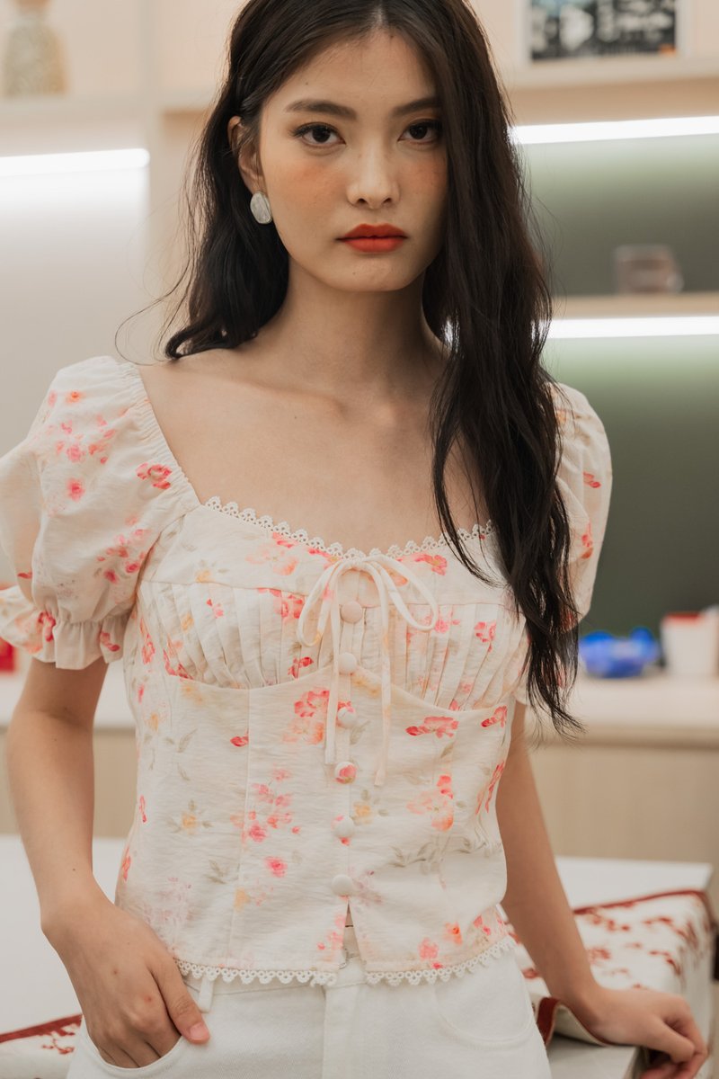 Reanne Ribbon Crochet Pleated Top In Cream (XS)