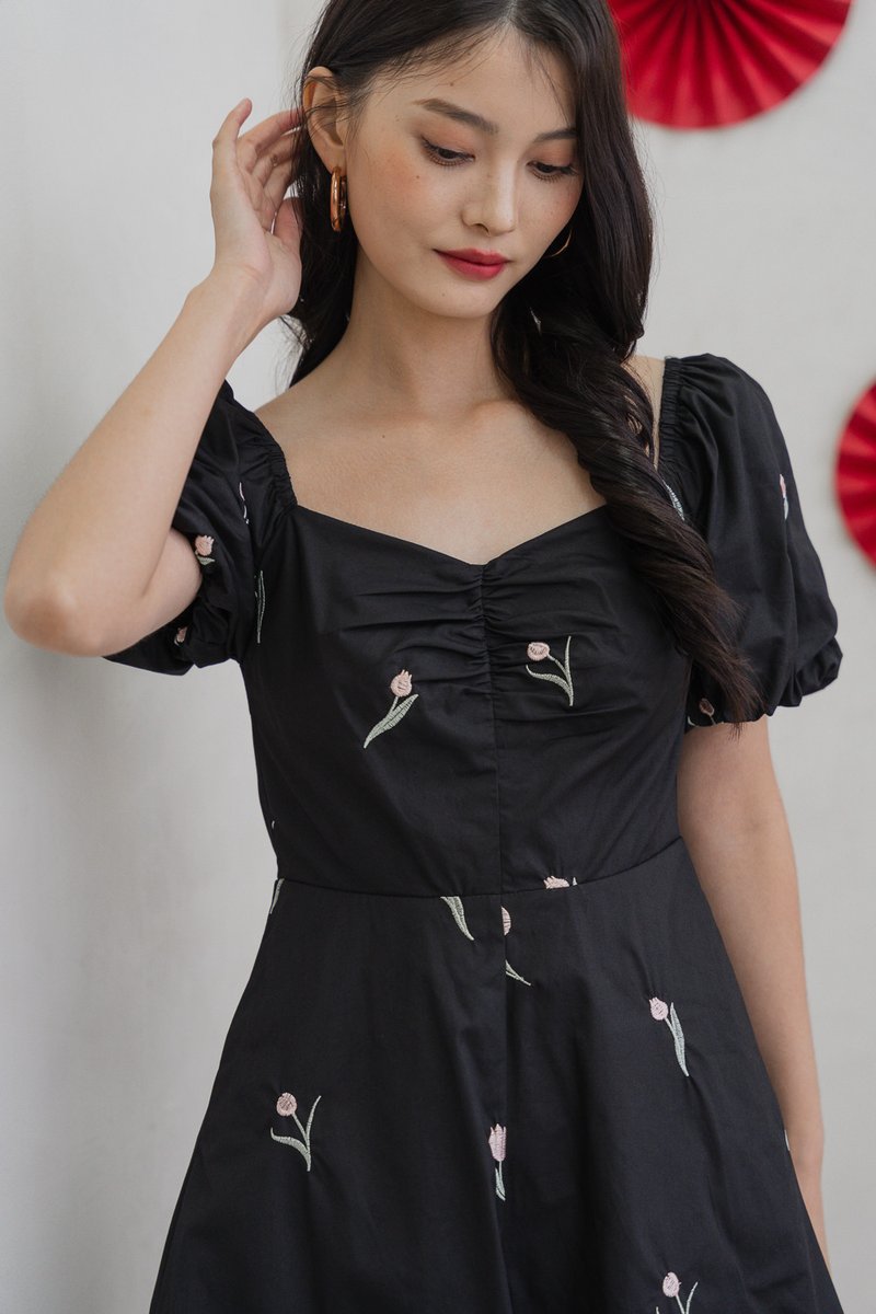 Tinker Tulip Sweetheart Romper In Black (XS)