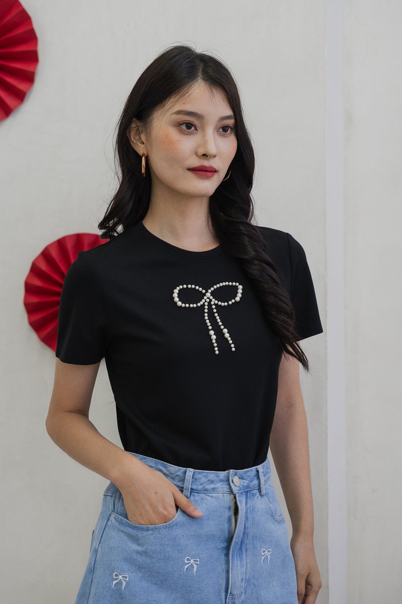 Prairie Pearl Ribbon Cotton Tee In Black (XS)