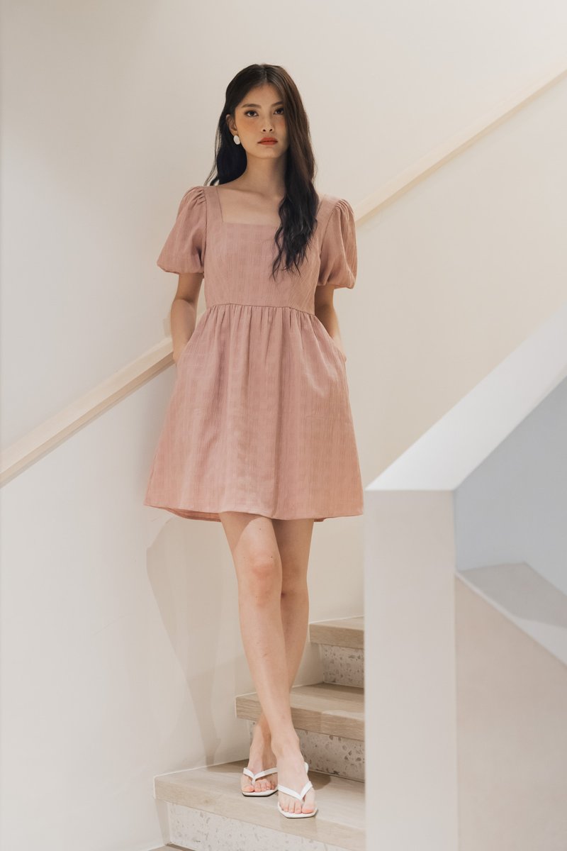 Tika Textured Square Neck Dress In Dusty Pink (XS)