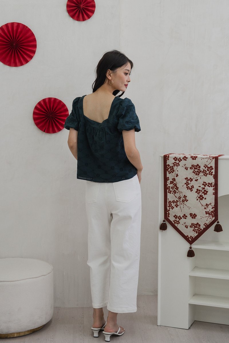Noelle Eyelet Square Neck Top In Emerald (XS)