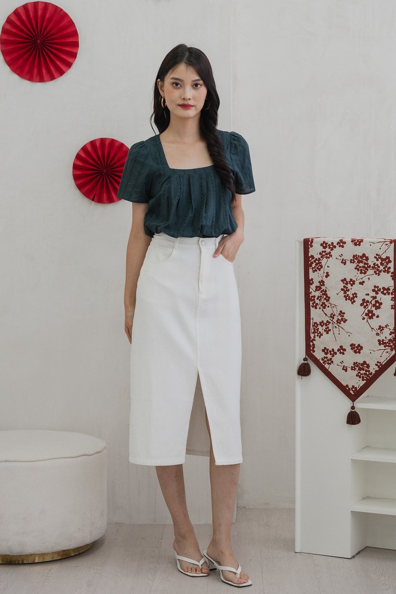 Fern Floral Eyelet Pleated Top In Emerald (XS)