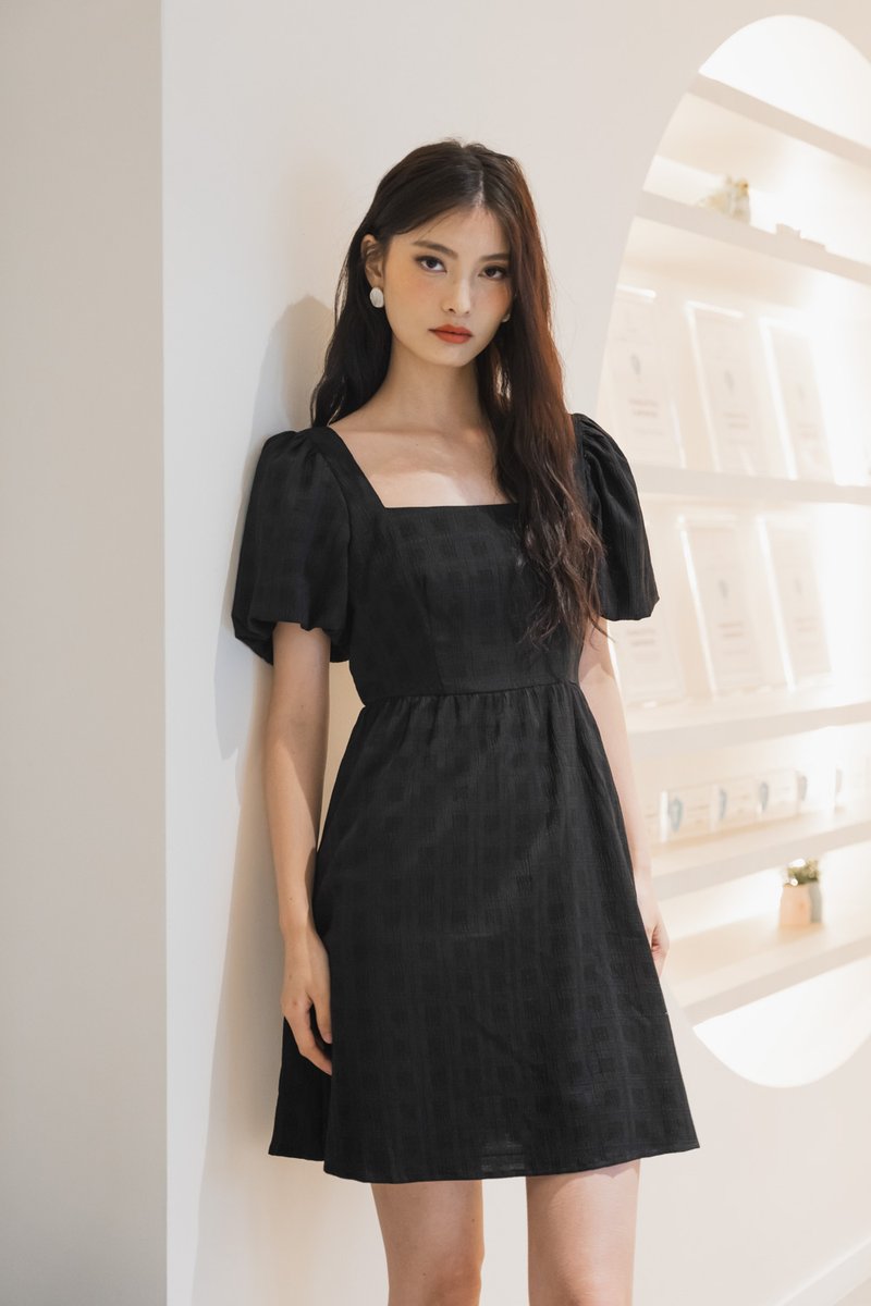 Tika Textured Square Neck Dress In Black (XS)