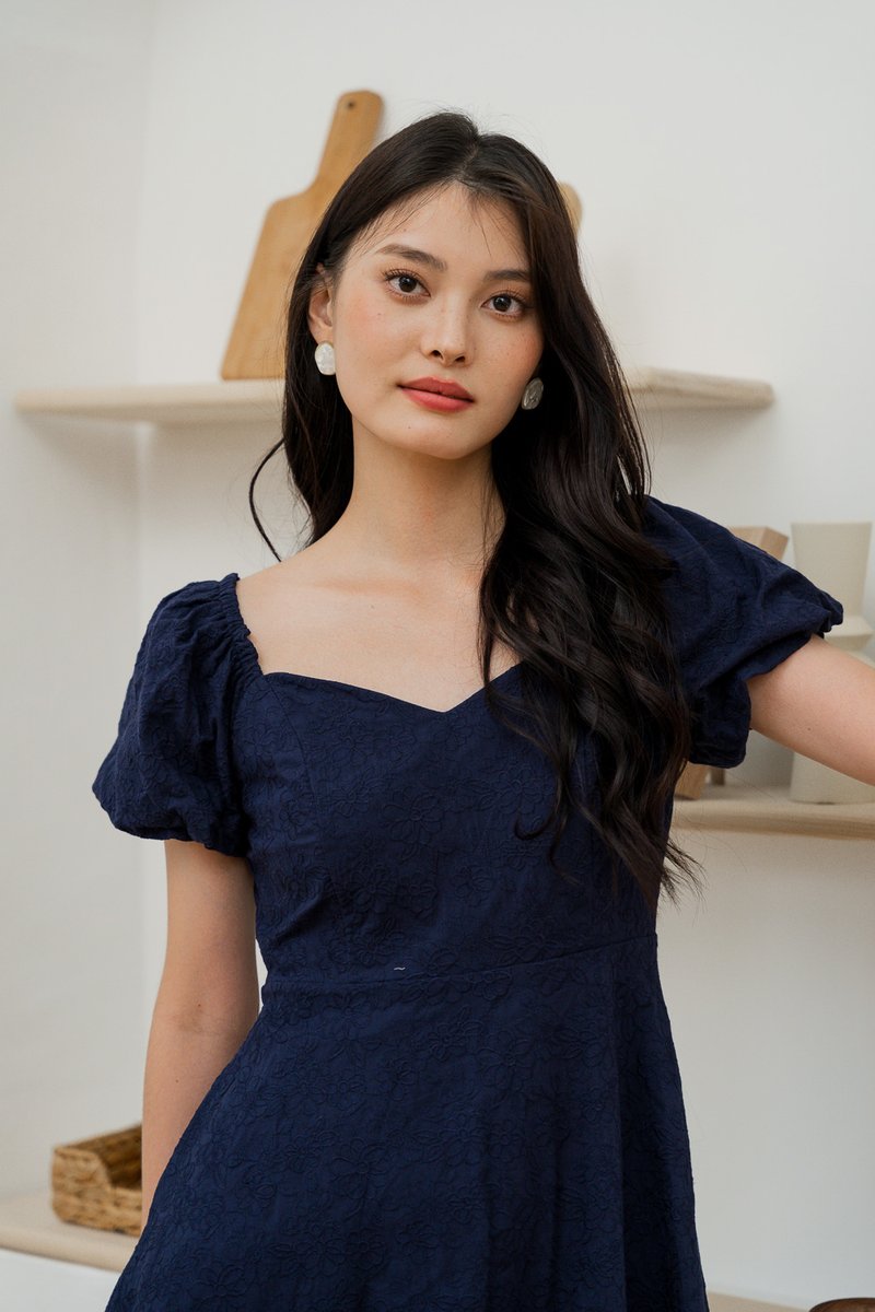 Dazzle Floral Embroidery Puff Sleeve Dress In Navy