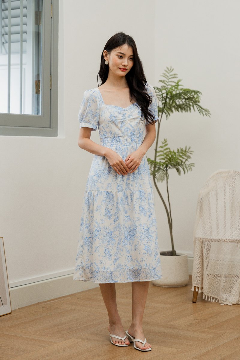 Emerie Porcelain Smocked Waist Midi Dress In Blue (XS)