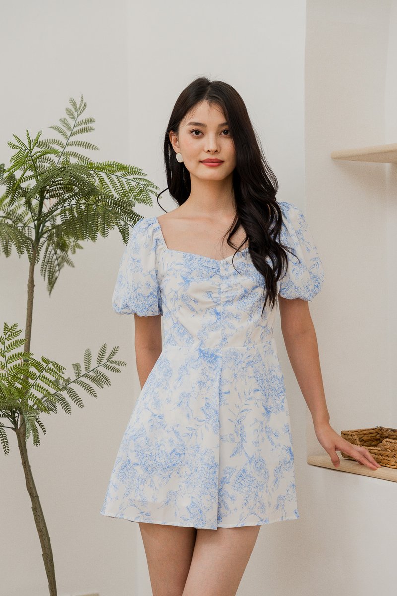 Emerie Porcelain Sweetheart Romper In Blue