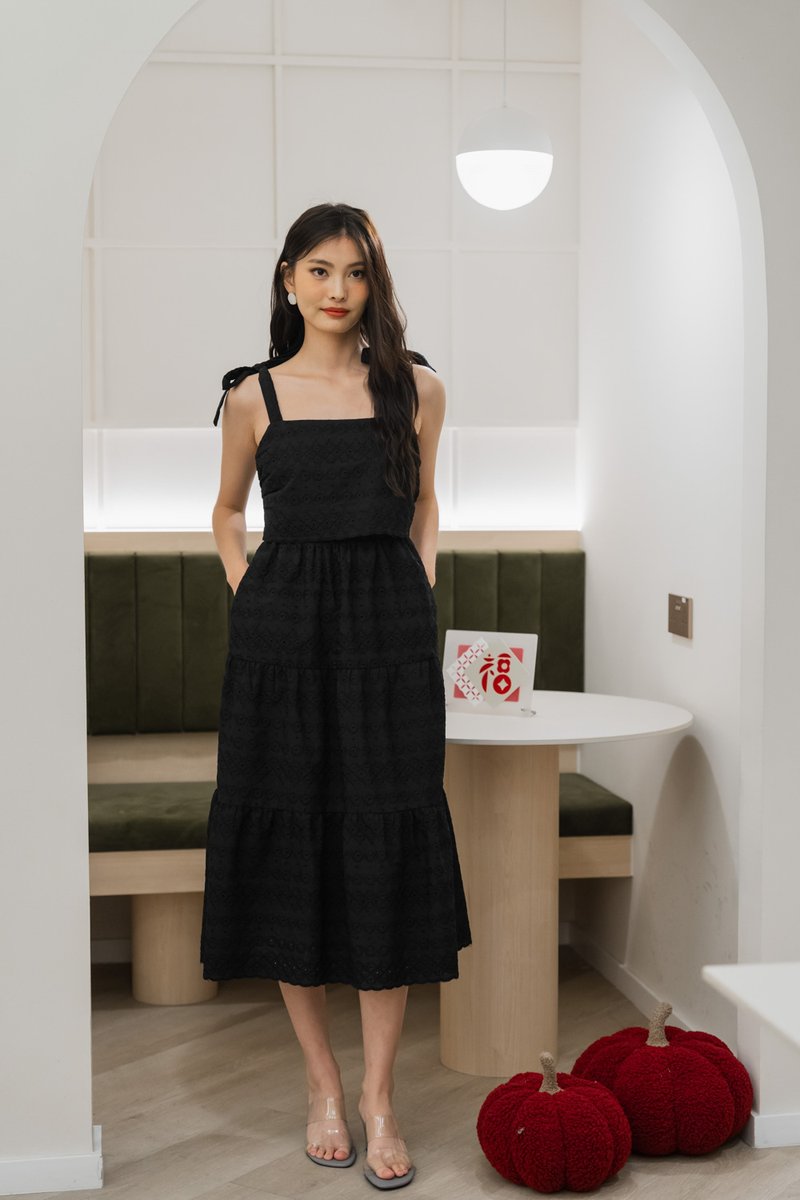 Spenser Eyelet Tiered Midi Dress In Black (XS)
