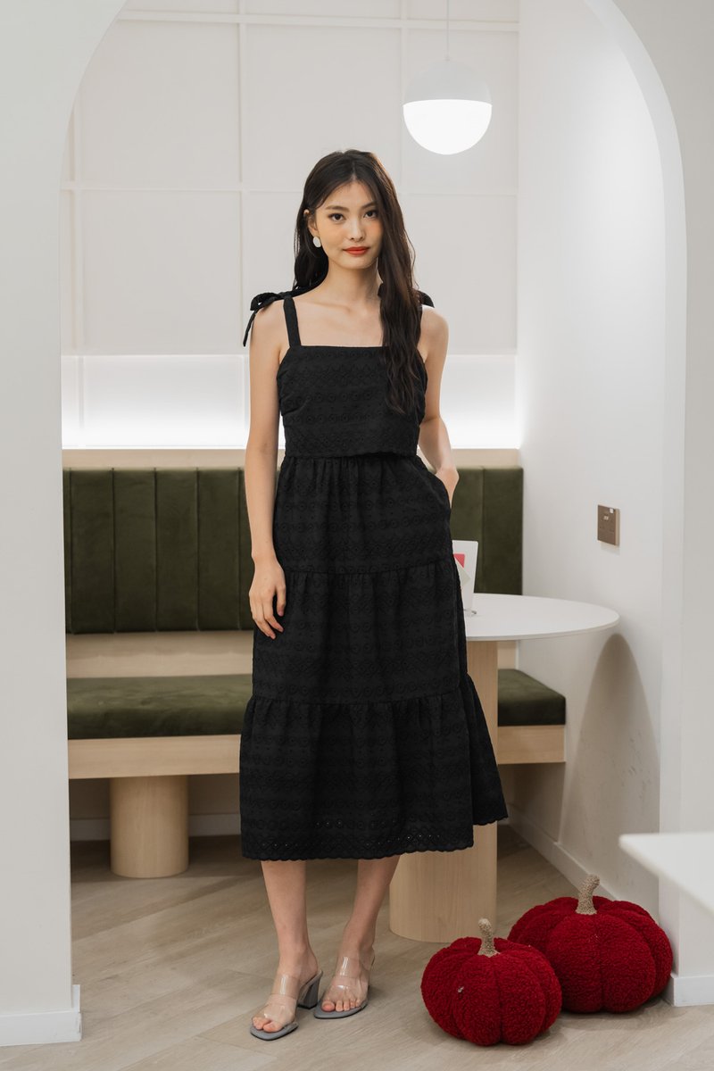 Spenser Eyelet Tiered Midi Dress In Black (XS)