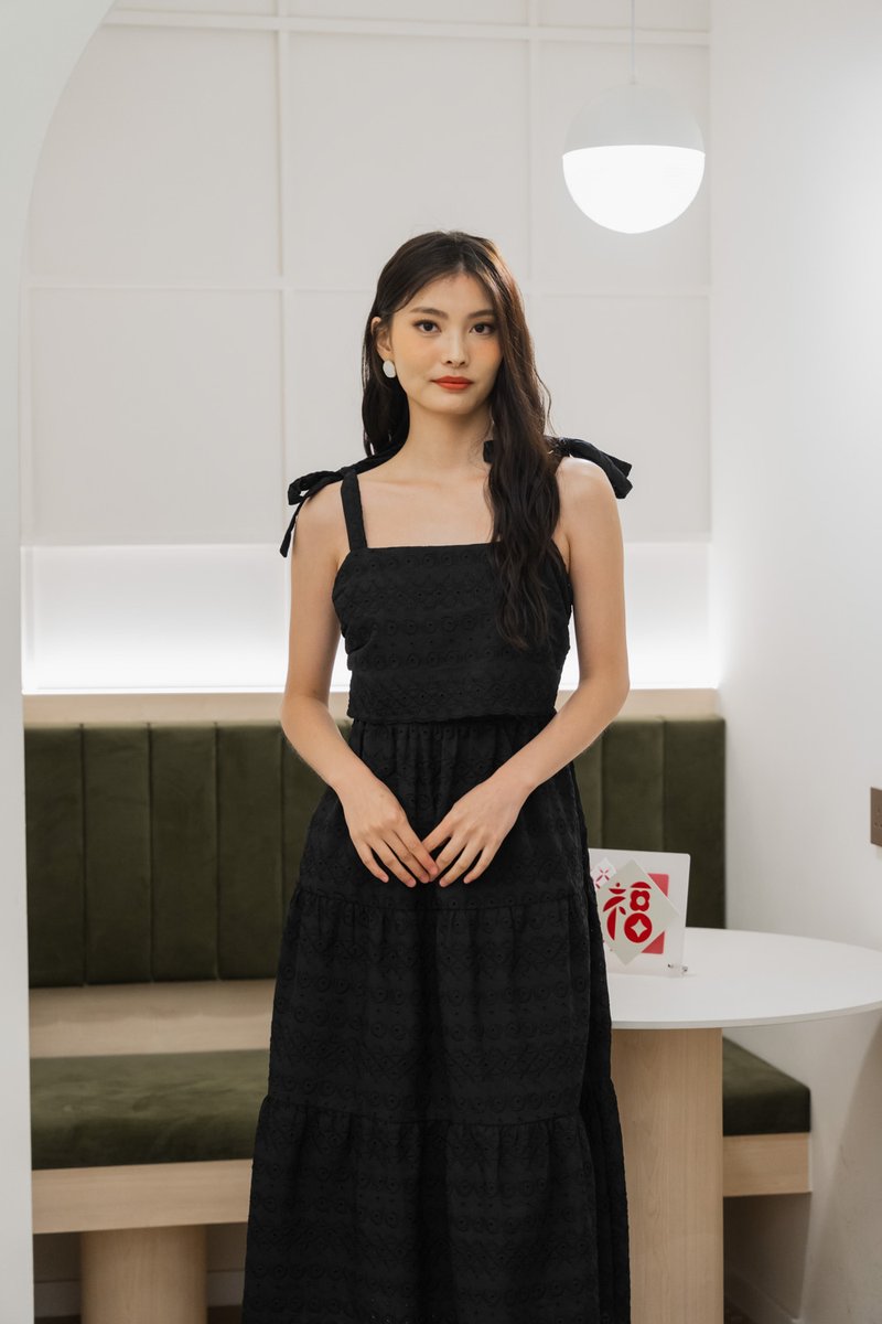 Spenser Eyelet Tiered Midi Dress In Black (XS)