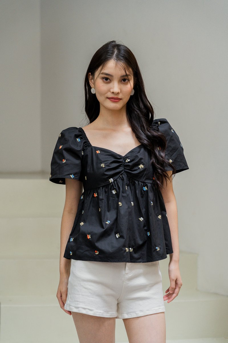 Sloanne Embroidered Sweetheart Top In Black (XS)