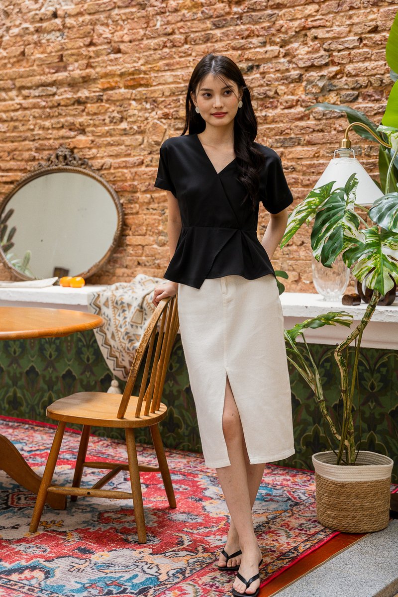 Fion Faux Wrap Top In Black (XS)