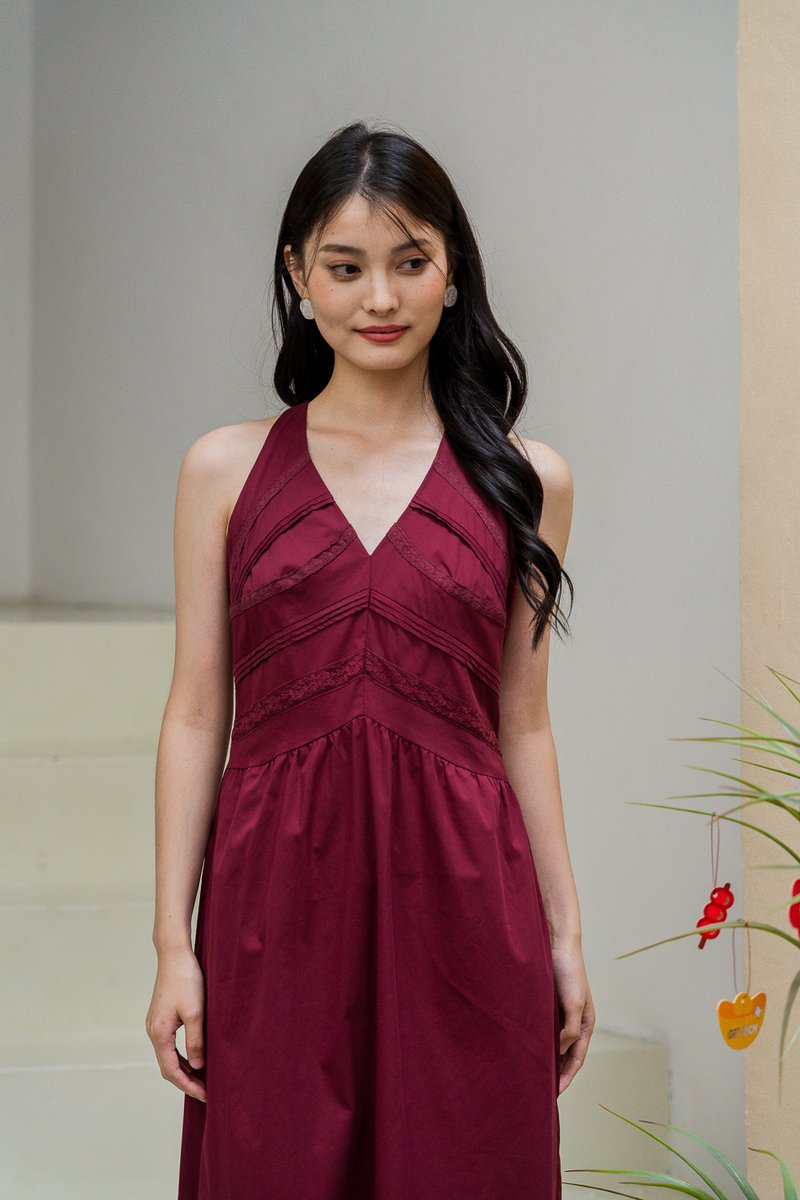 Harlow Halter V-neck Midi Dress In Wine (XS)