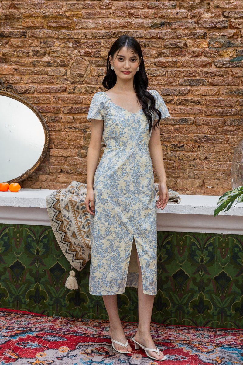 Perisia Porcelain Slit Midi Dress In Blue (XS)