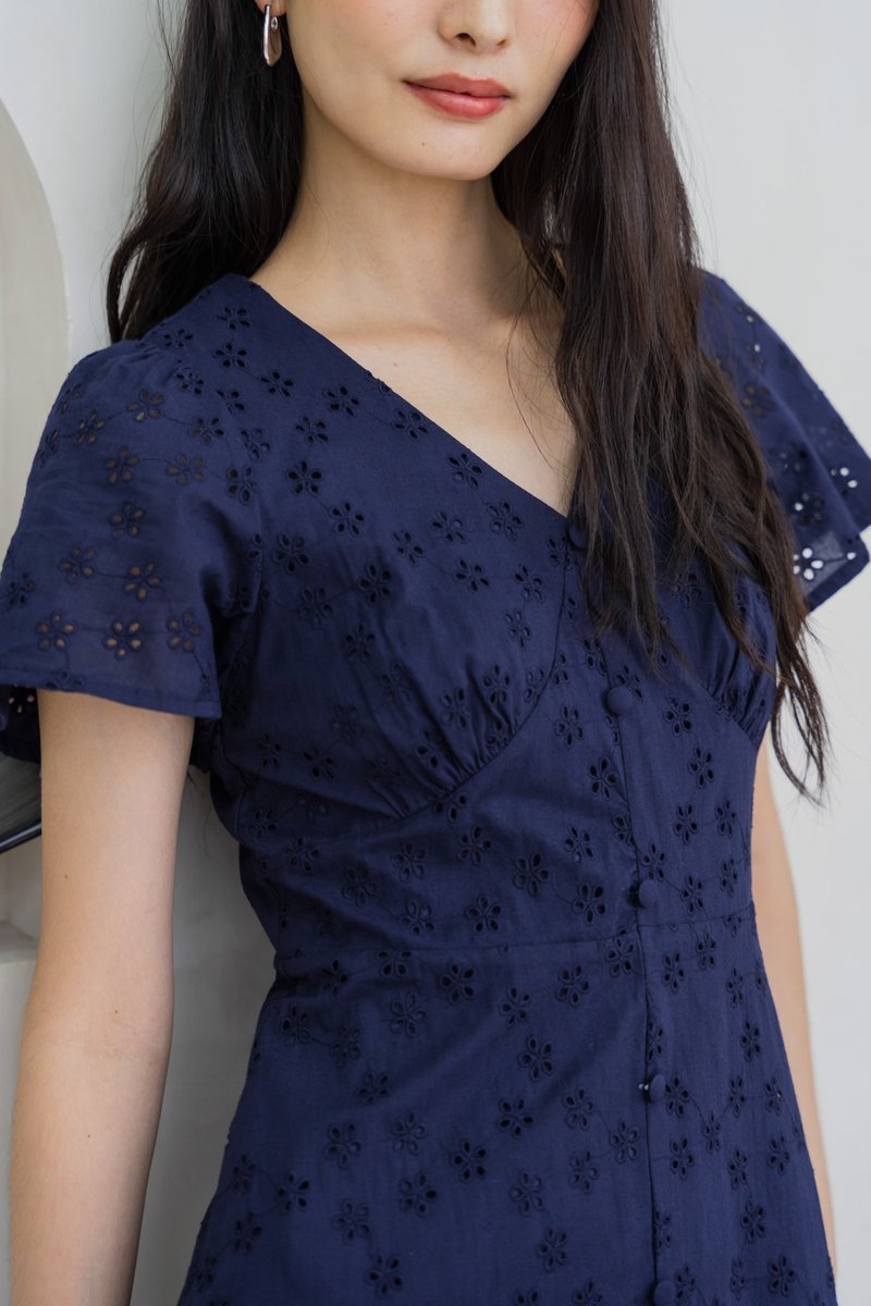 Willa Eyelet Empire Waist Dress In Navy (XS)