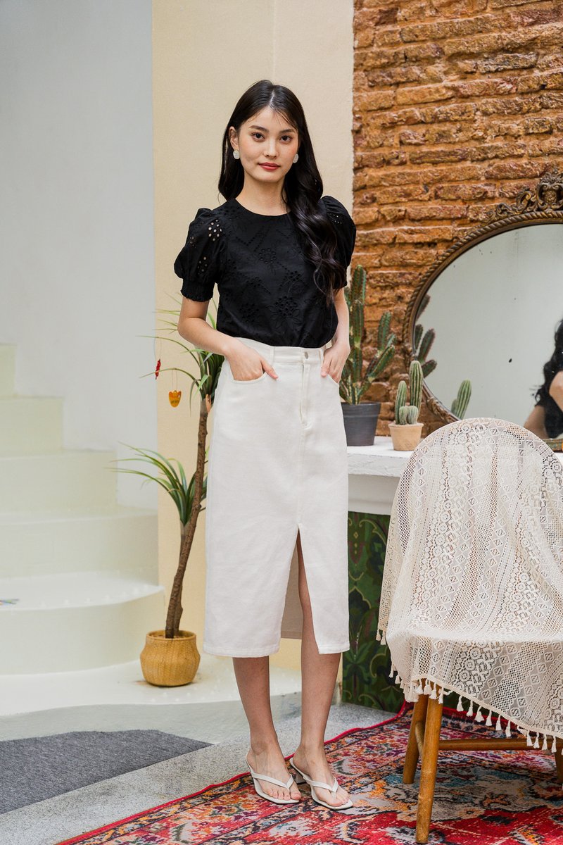 Sabina Eyelet Smocked Sleeve Top In Black
