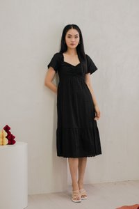 Surrey Embroidery Sweetheart Midi Dress In Black