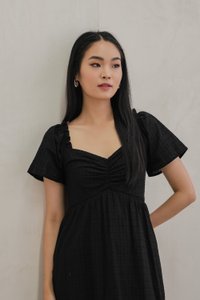 Surrey Embroidery Sweetheart Midi Dress In Black