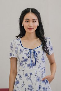 Taffy Eyelet Toile Ribbonette Midi Dress in Navy (XS)