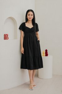 Surrey Embroidery Sweetheart Midi Dress In Black