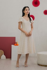 Viva Eyelet V-neck Midi Dress in Cream (XS)