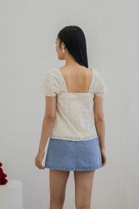 Evette Eyelet Ribbon Button Top In Cream (XS)