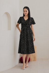 Raven Floral Ruched Midi Dress In Black (XS)