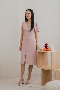 Portia Pearl Button Slit Midi Dress In Dusty Pink