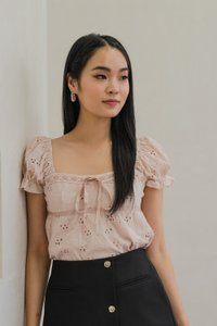 Finnley Floral Eyelet Ribbonette Top In Dusty Pink (XS)