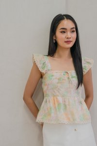 Saffron Ruffle Sleeves Crochet Hem Top In Cream (XS)