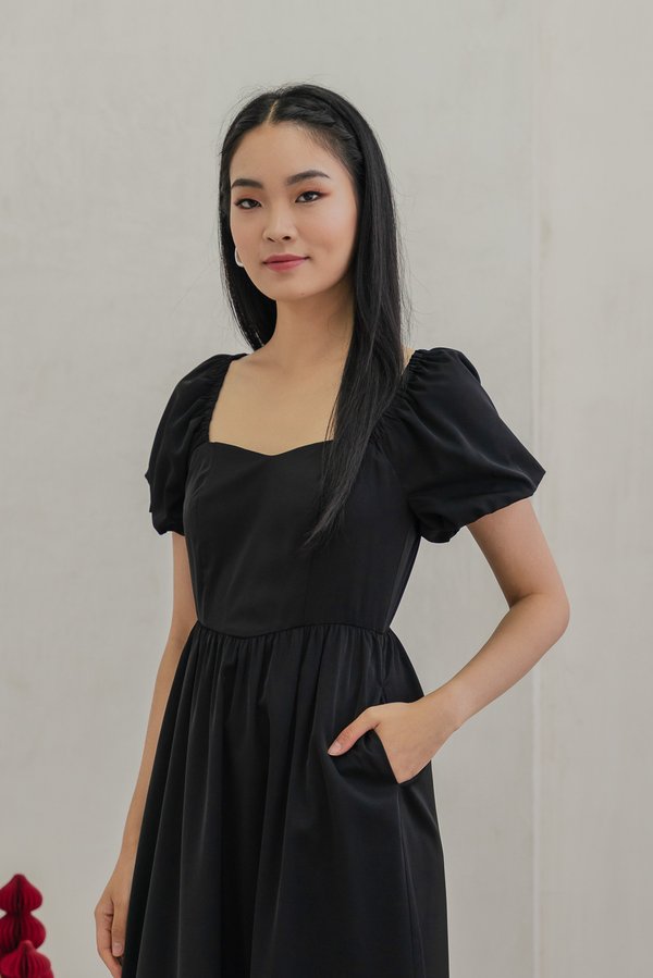Princess Puff Sleeve Maxi Dress In Black