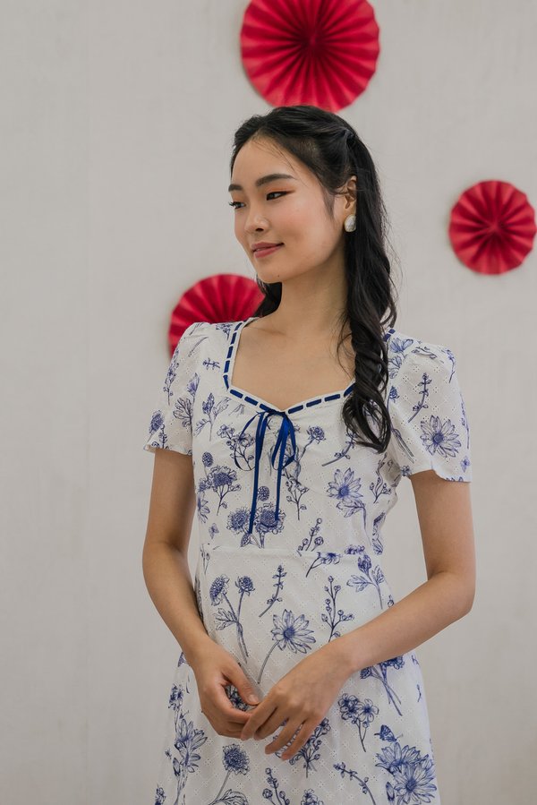 Taffy Eyelet Toile Ribbonette Midi Dress in Navy (XS)