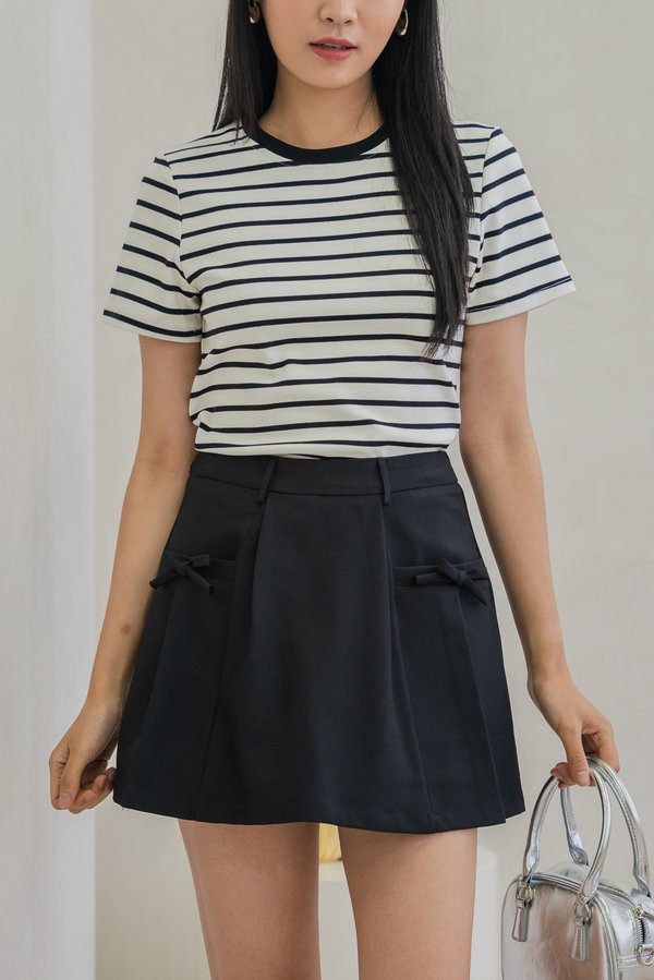 Quaint Coquette Pleated Skort In Black (XS)