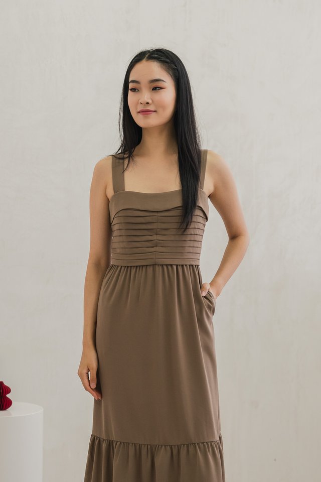 Pola Pleated Midi Dress In Khaki