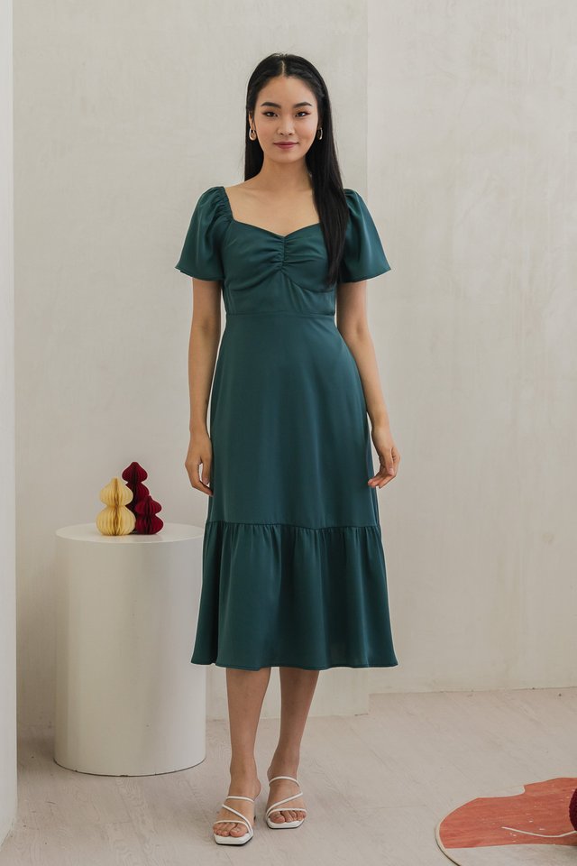 Sonata Sweetheart Flare Sleeve Maxi Dress In Forest