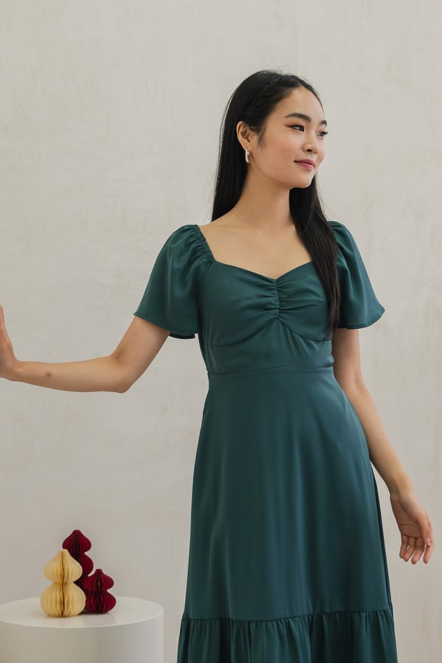 Sonata Sweetheart Flare Sleeve Maxi Dress In Forest