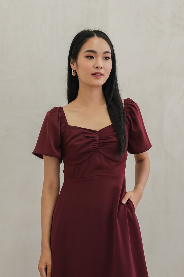 Sonata Sweetheart Flare Sleeve Maxi Dress In Wine