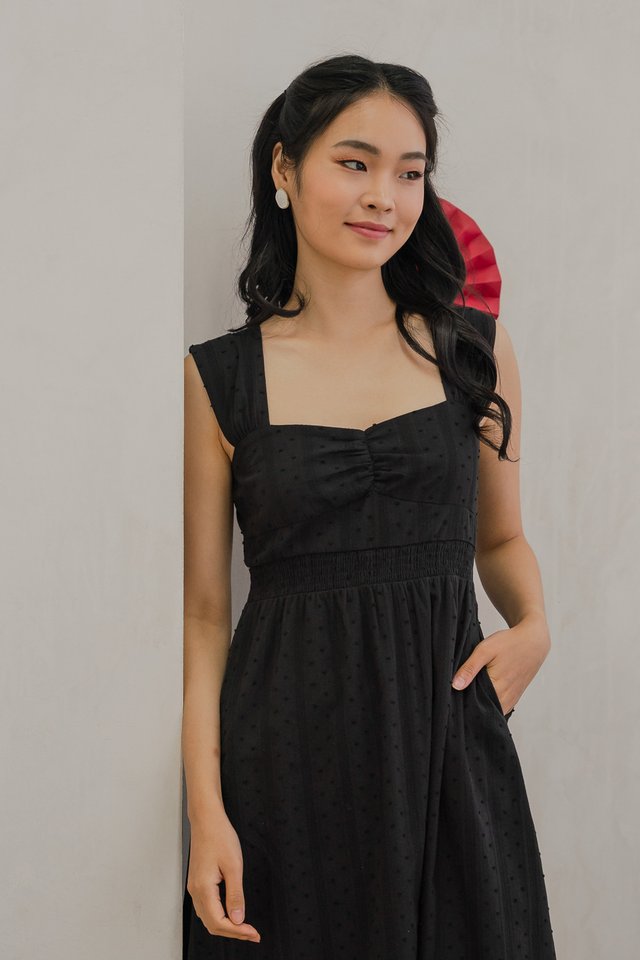 Scarlet Swissdot Smocked Waist Midi Dress In Black