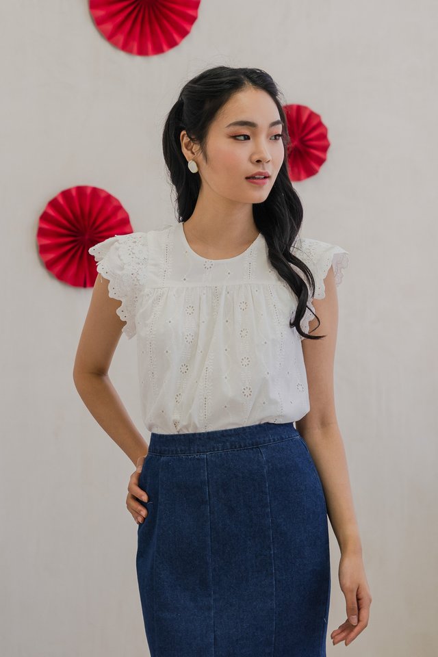 Lexi Eyelet Crochet Sleeved Top in White
