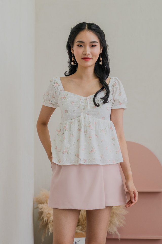 Blooming Eyelet Sweetheart Ribbon Top In Pink