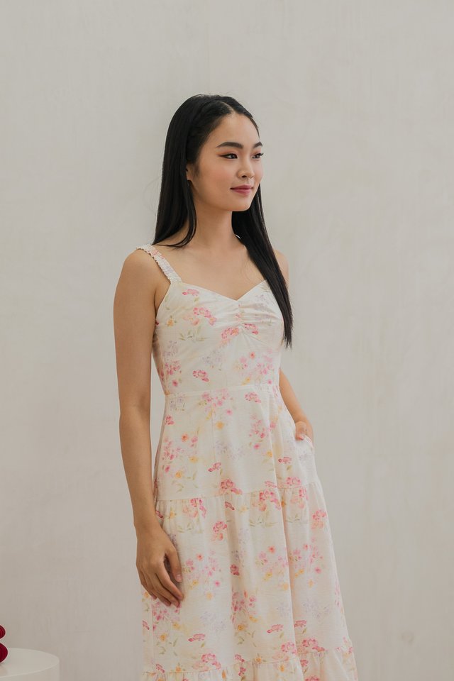 Reanne Sweetheart Tiered Midi Dress In Cream