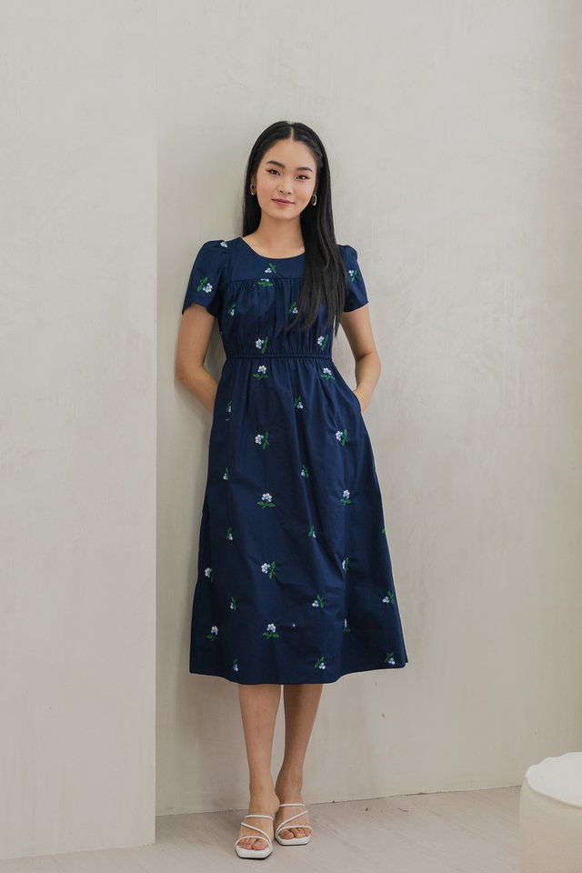 Friya Floral Embroidery Midi Dress In Navy