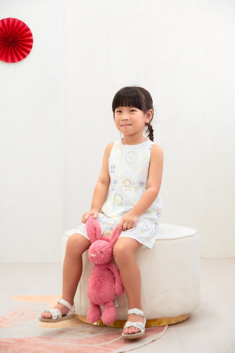 Lumina Eyelet Kids Dress In White (Size 2)