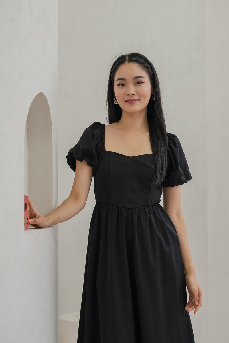 Princess Puff Sleeve Maxi Dress In Black