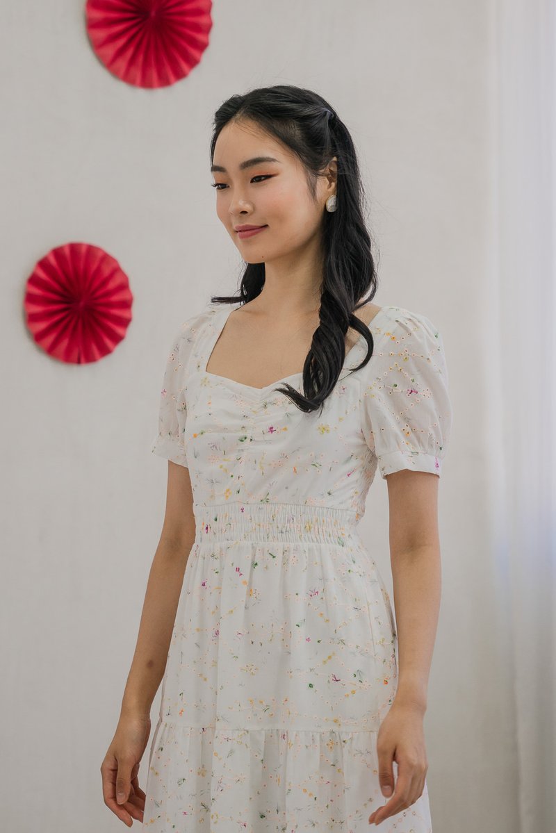 Clarity Smocked Back Sweetheart Midi Dress in White (XS)
